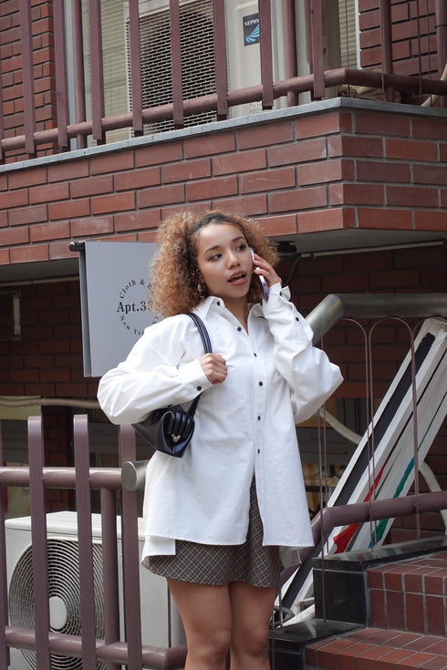 エンブロイダリーBIGシャツ